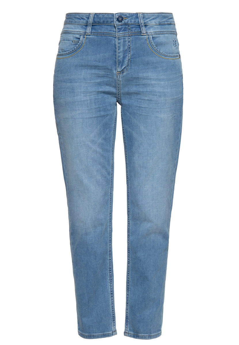 Boyfriend jeans with a subtle crinkle effect Carina Jog – ATT Amor ...